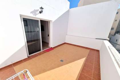 Flat for sale in Arrecife, Lanzarote. 