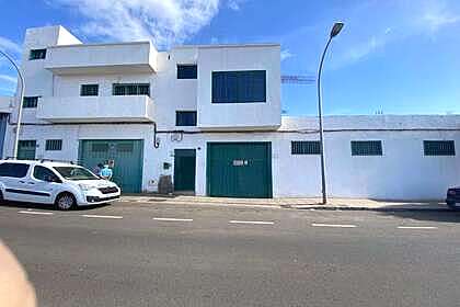 Building for sale in Altavista, Arrecife, Lanzarote. 